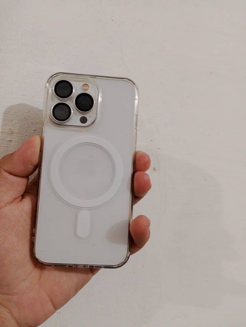 Apple iPhone 13 Pro 3