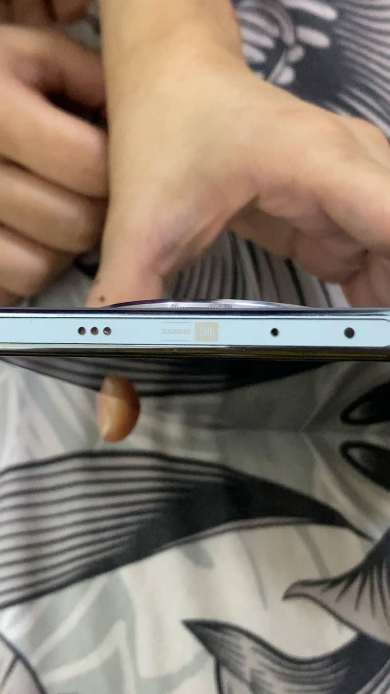 Infinix Zero 40 5