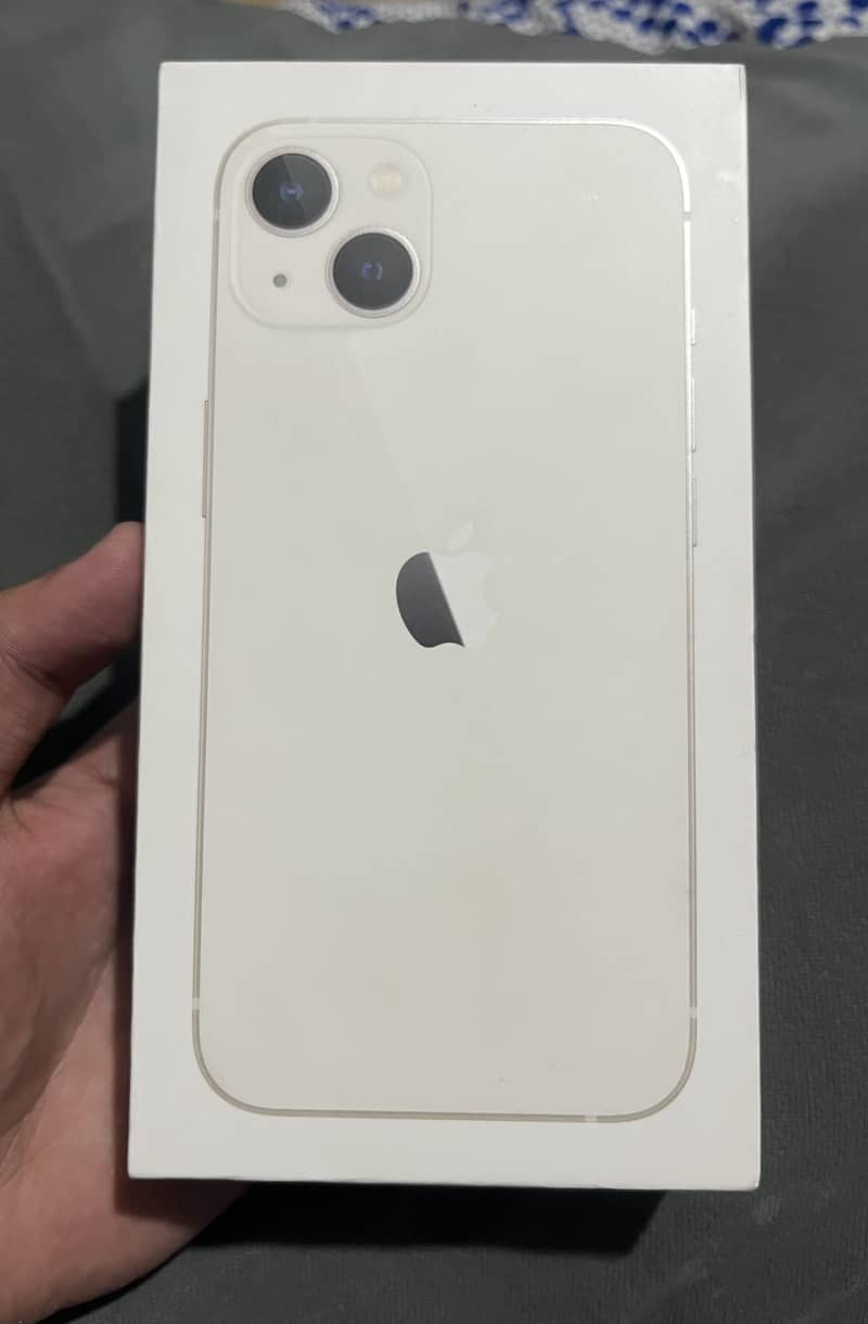 Apple iPhone 13 4