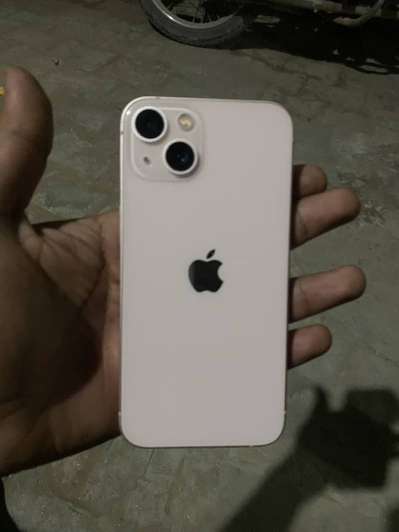 Apple iPhone 13 0