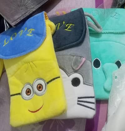 Girls small pouches ( 7×4.5 ) inches