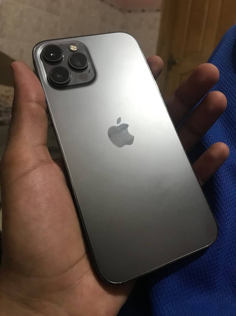 Apple iPhone 12 Pro Max 2