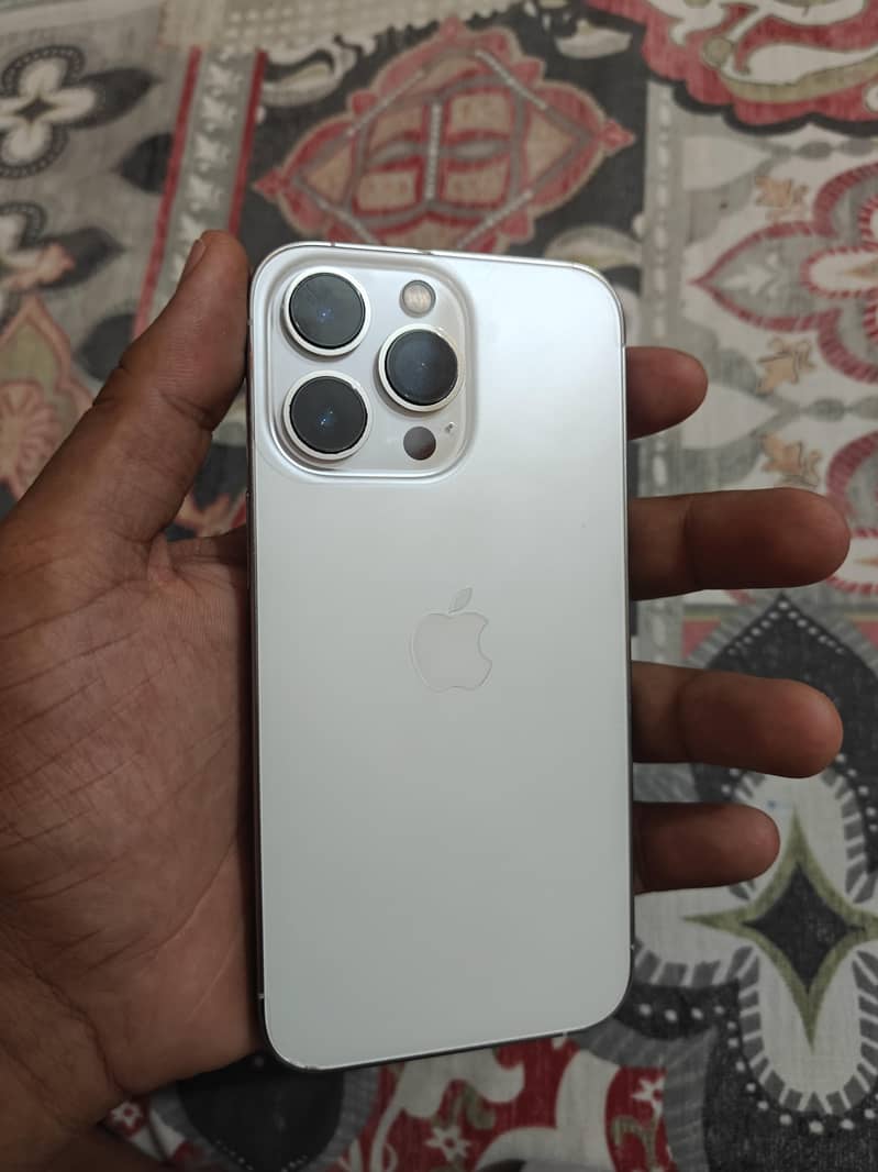 Apple iPhone 13 pro 7