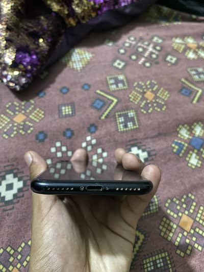 Apple iPhone SE