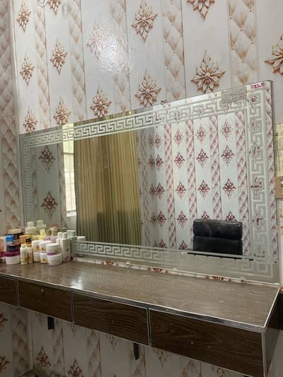 Salon Mirror with Counter 6.3 FT - 4 Drawers - Heavy Duty