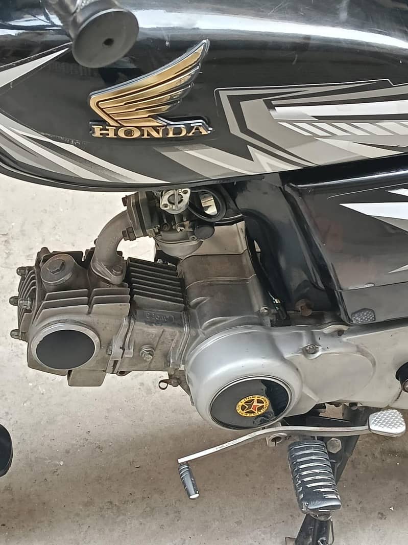 Motorcycle CD70 2