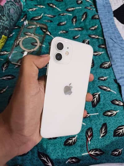 Apple iPhone 12