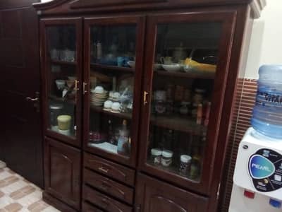 Dish cupboard