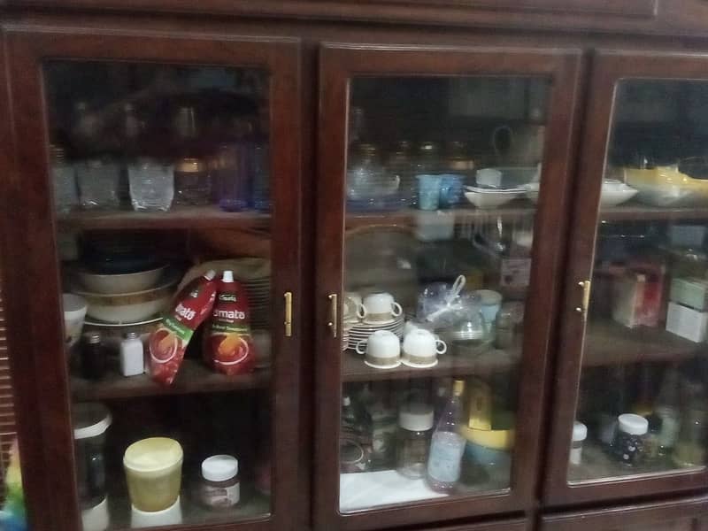 Dish cupboard 2