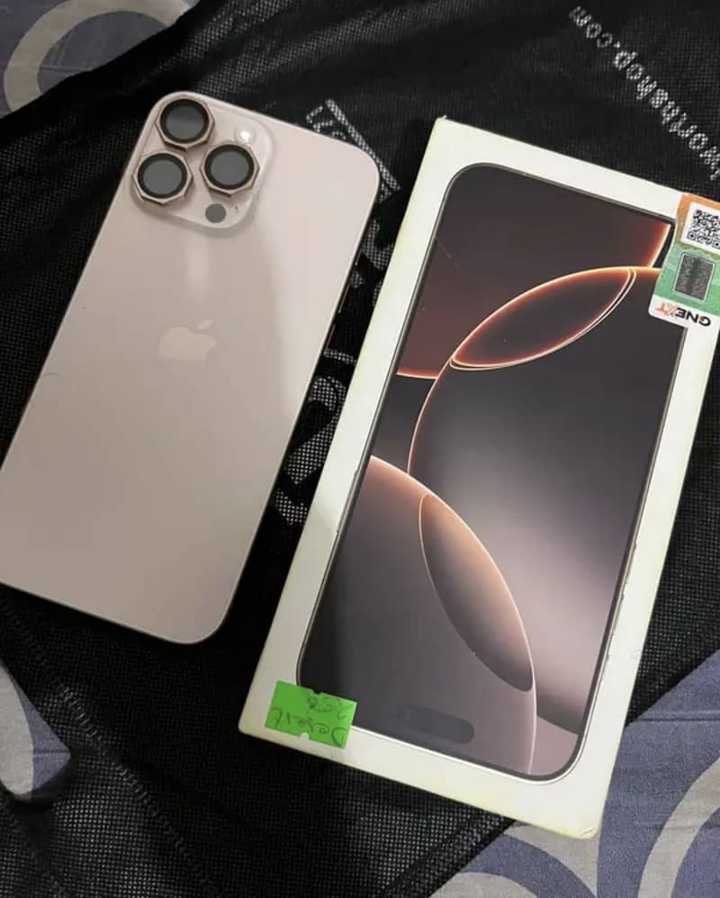 Apple iPhone 16 Pro Max 1