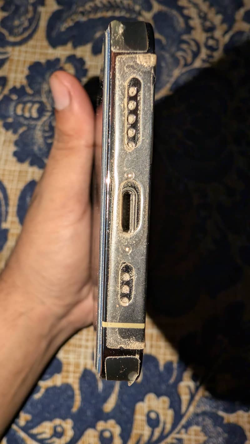 Apple iPhone 14 Pro 4