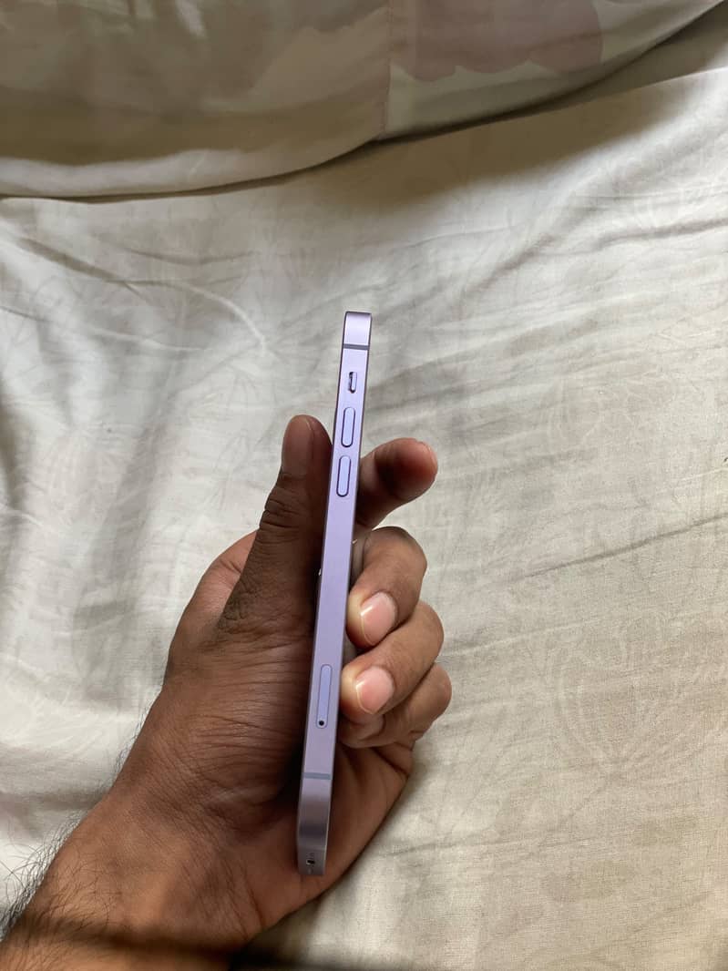 Iphone 12 3