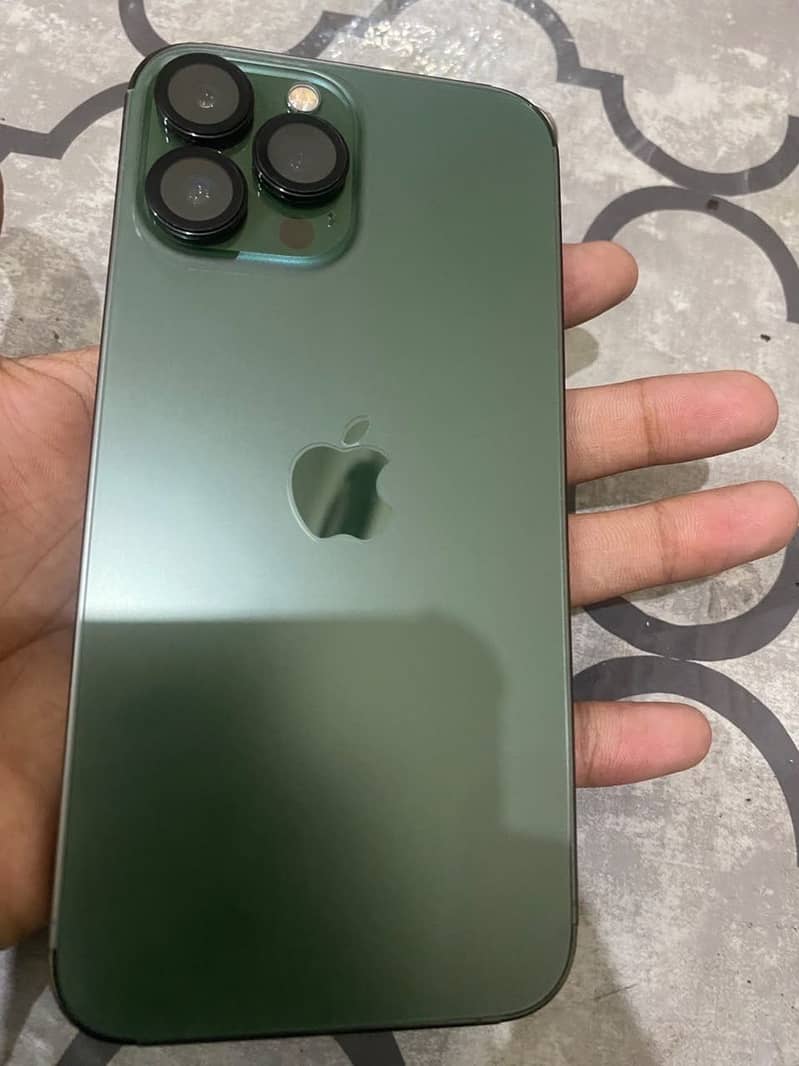 Apple iPhone 13 Pro Max 3
