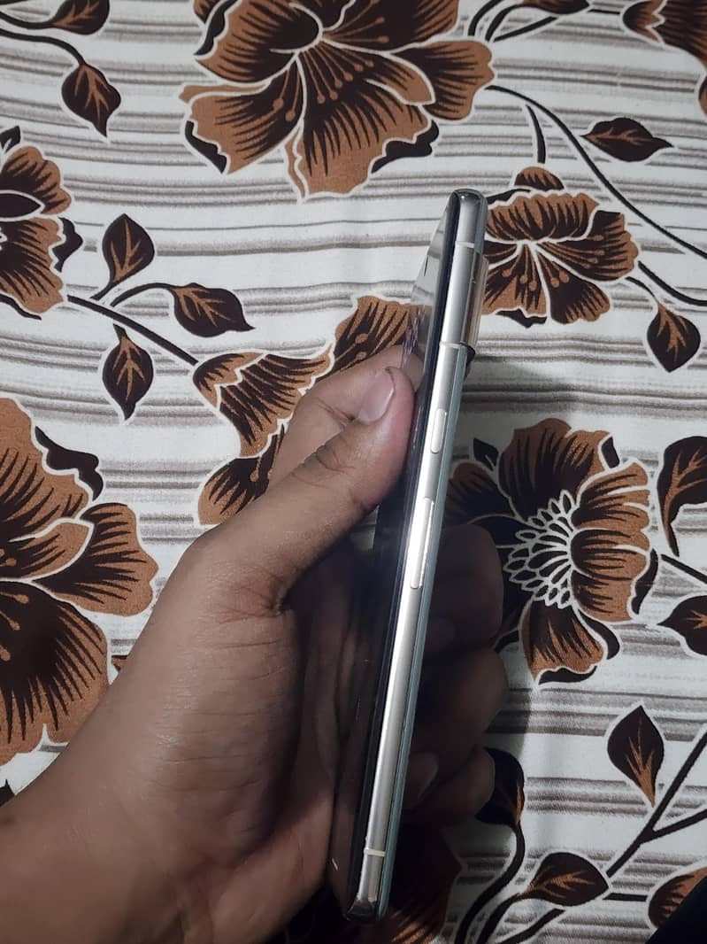 Google Pixel 7 Pro 4