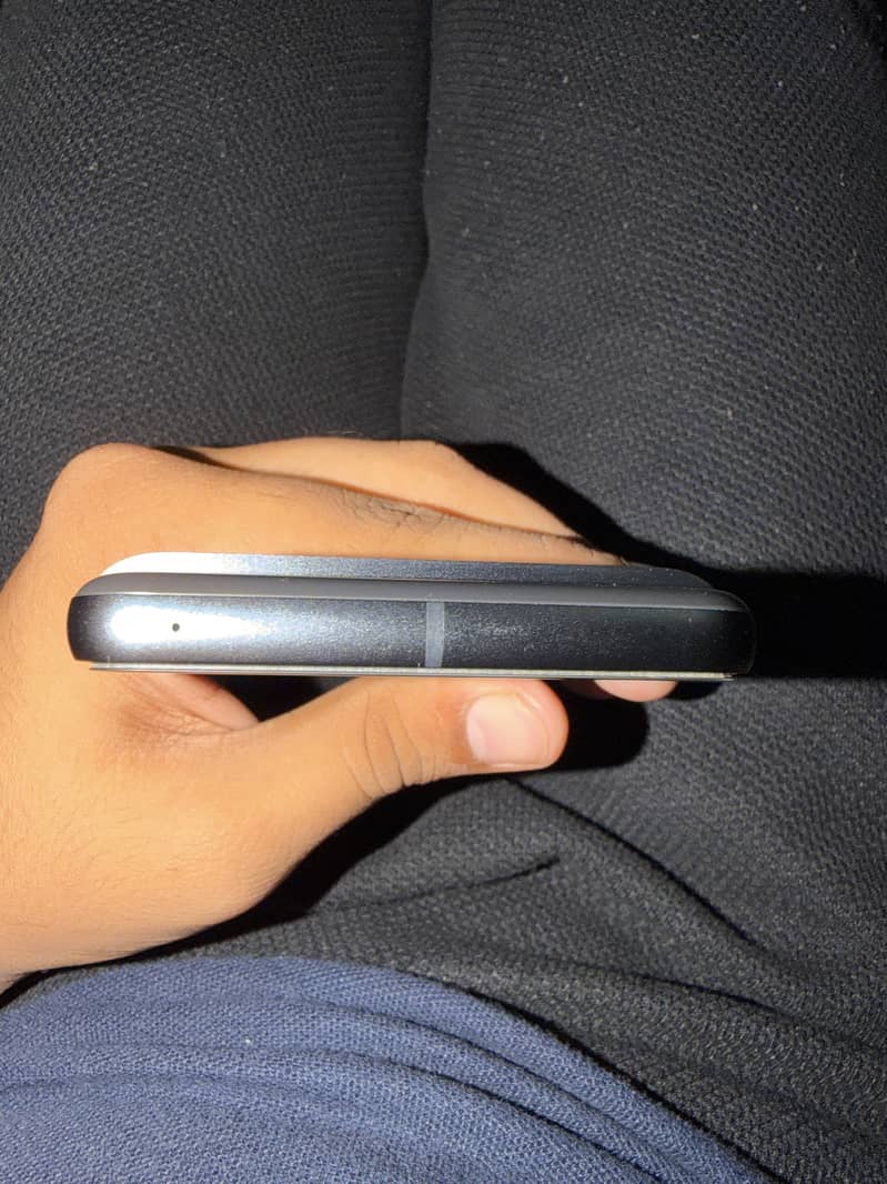 Google Pixel 8 5