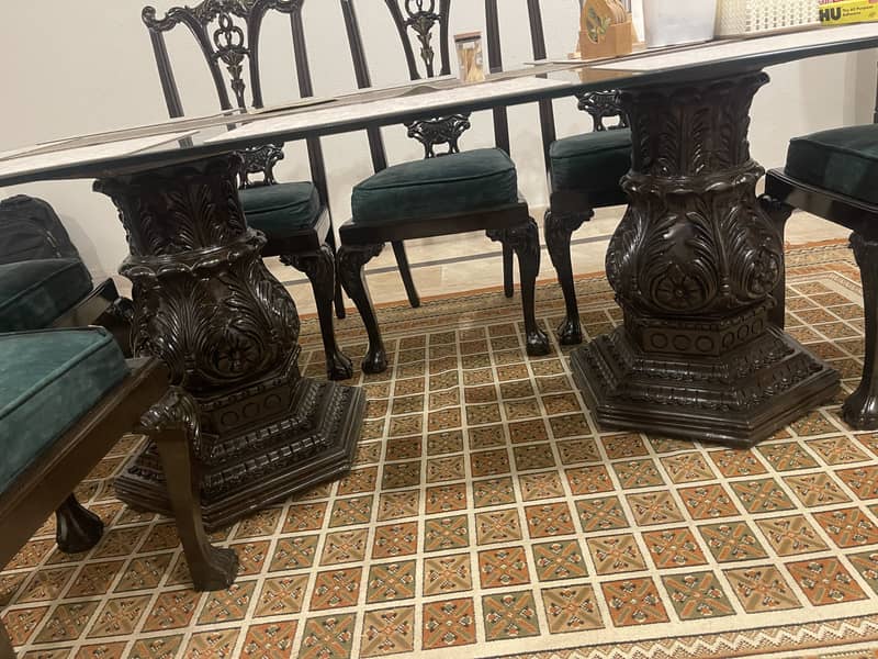 Dining table 4