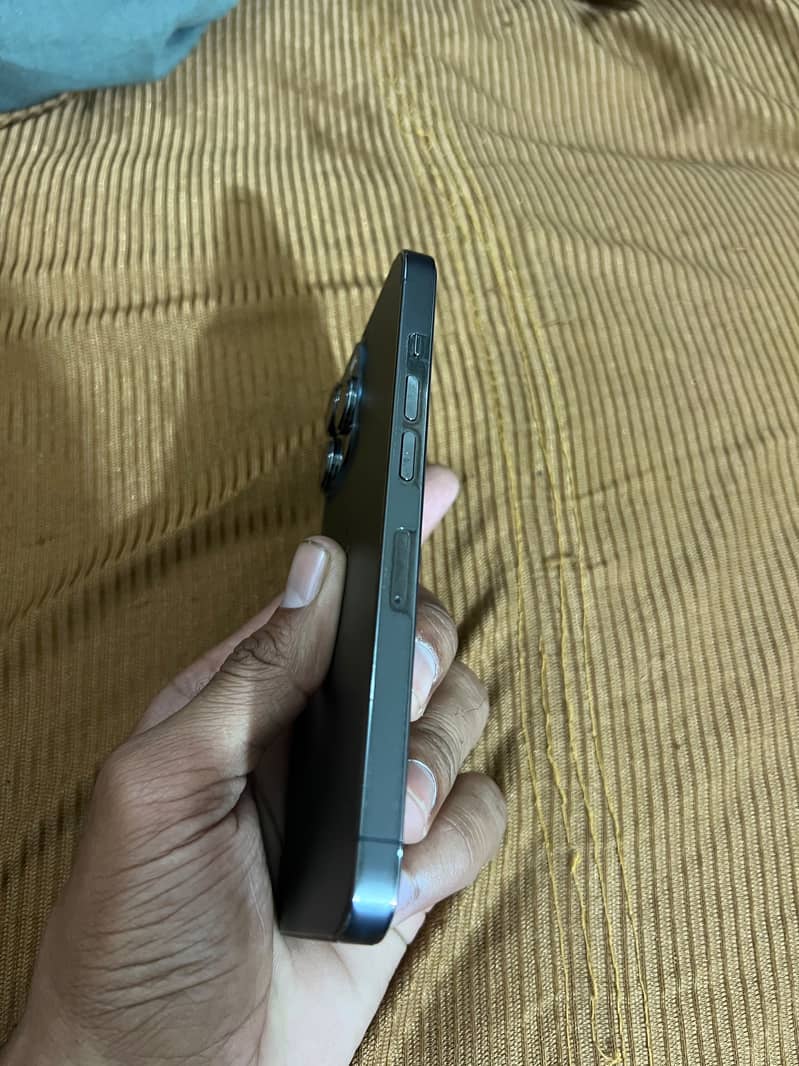 Apple iPhone 13 Pro 1