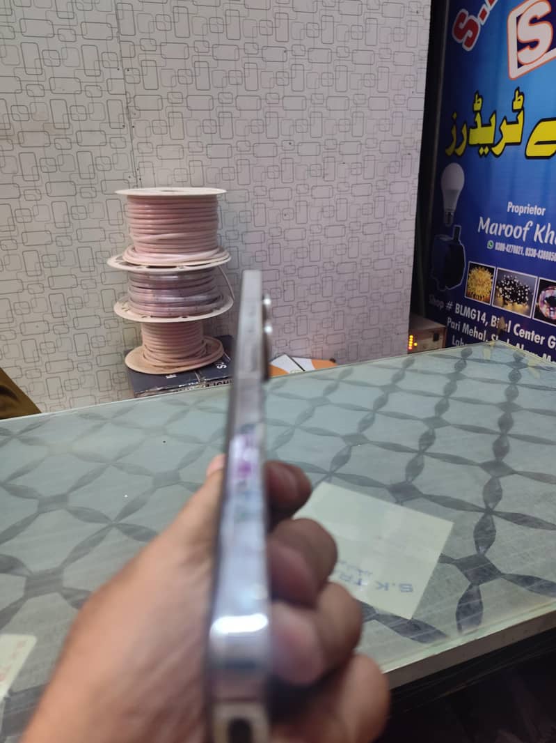 Tecno CAMON 20s Pro 5