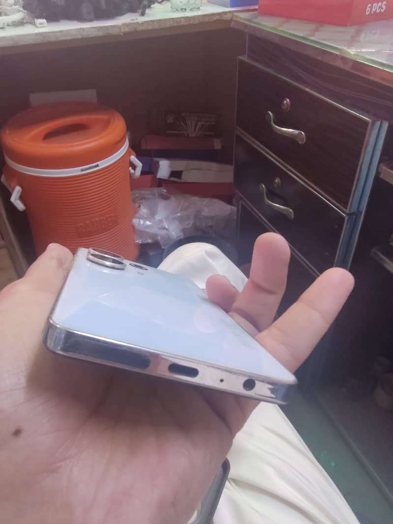 Tecno CAMON 20s Pro 6