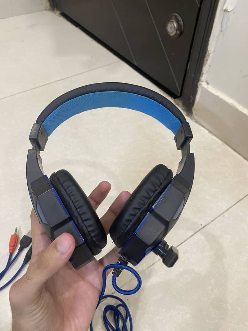 Headphone 1