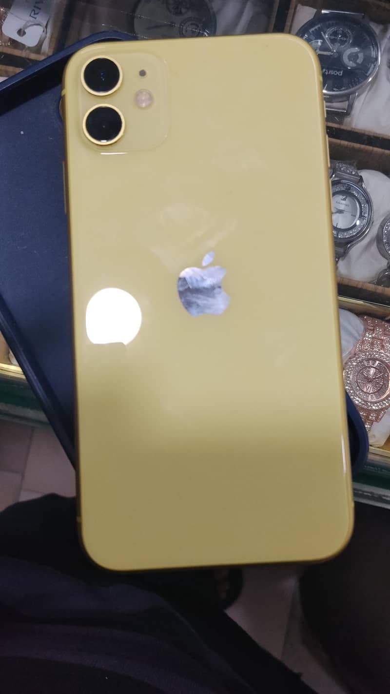 Apple iPhone 11 4