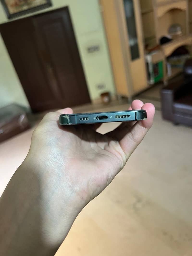 Apple iPhone 13 Pro 7