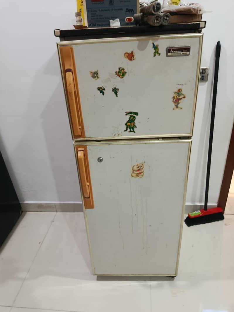 refrigerator 0