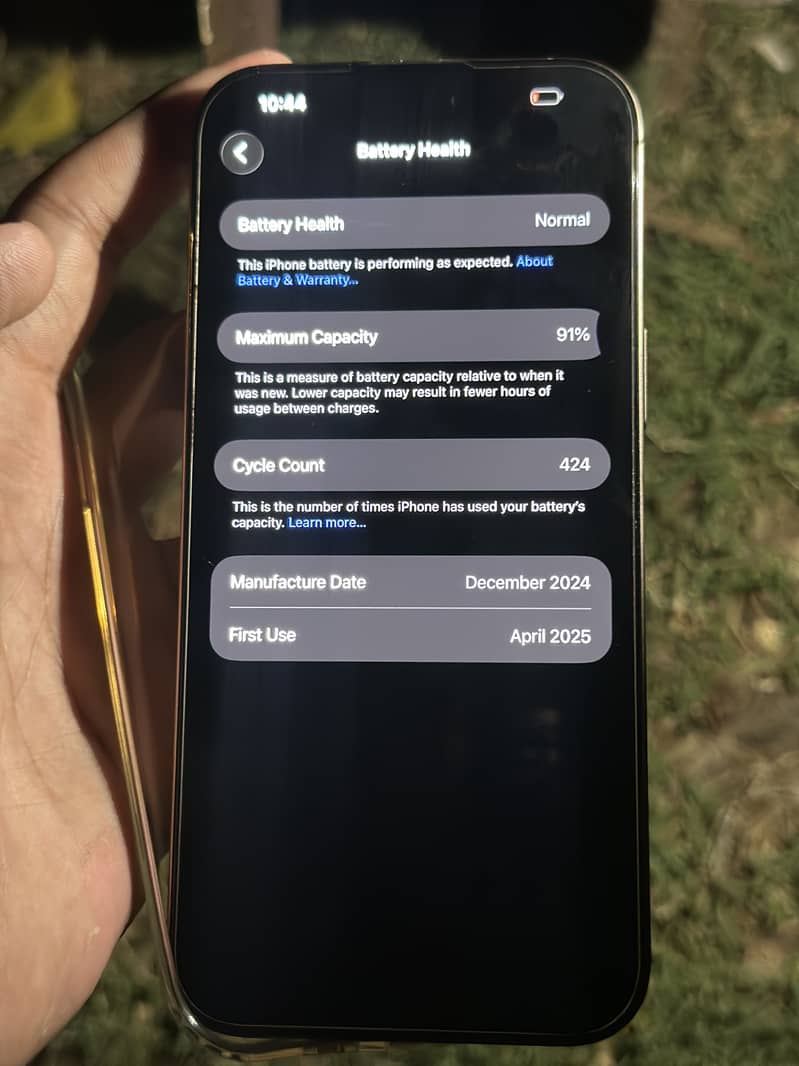 Apple iPhone 16 Pro Max 3