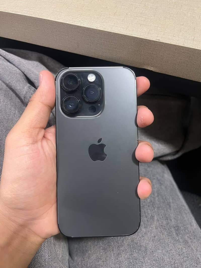 Apple iPhone 14 Pro 8