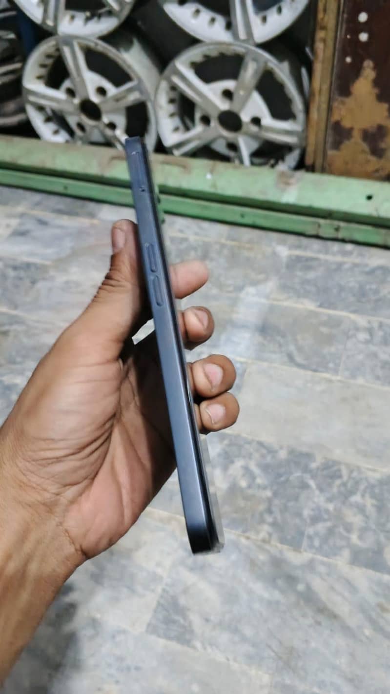Realme C35 2