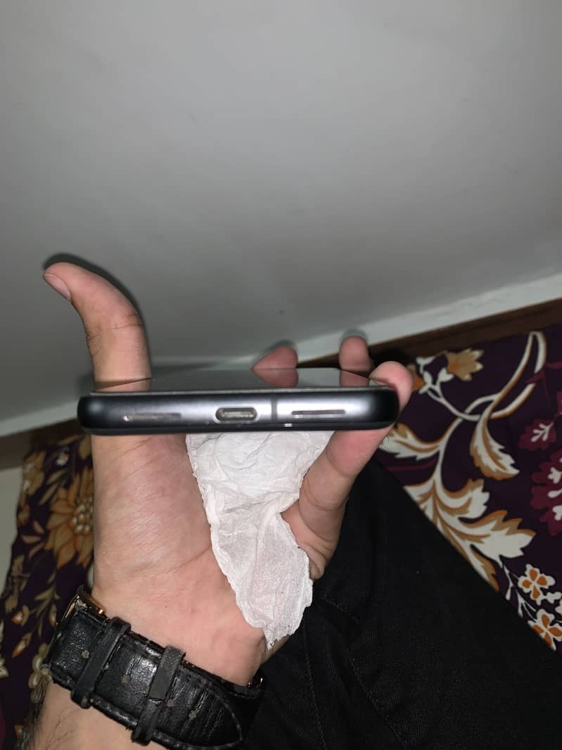 Google Pixel 8 2