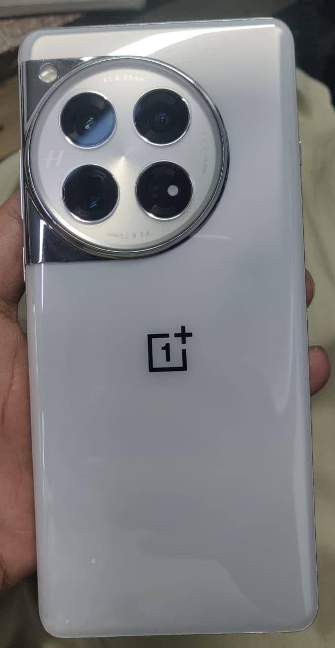 One Plus 12 0