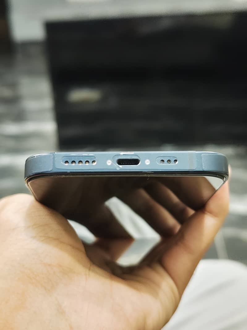 Apple iPhone 13 3
