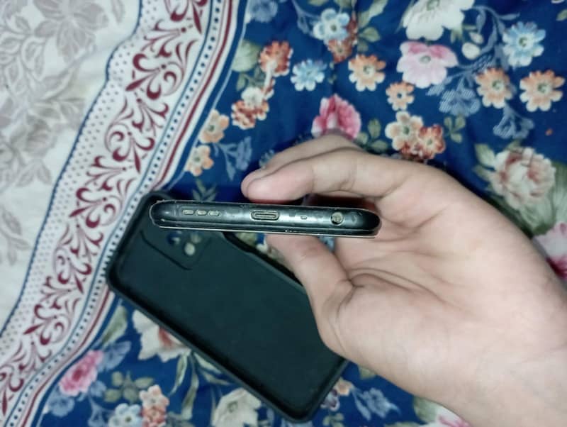 OPPO A76 5
