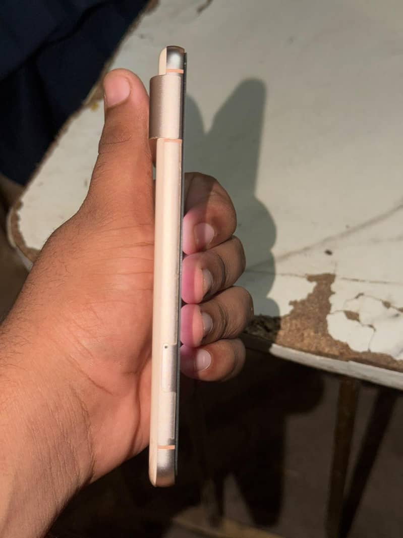 Google Pixel 8 1
