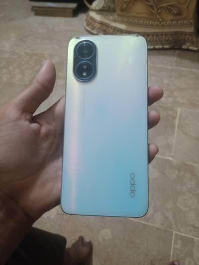 OPPO A18