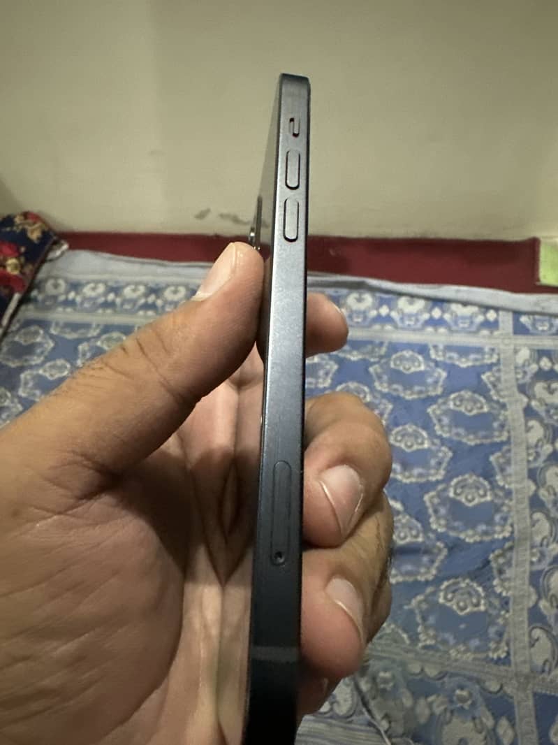 Apple iPhone 12 2