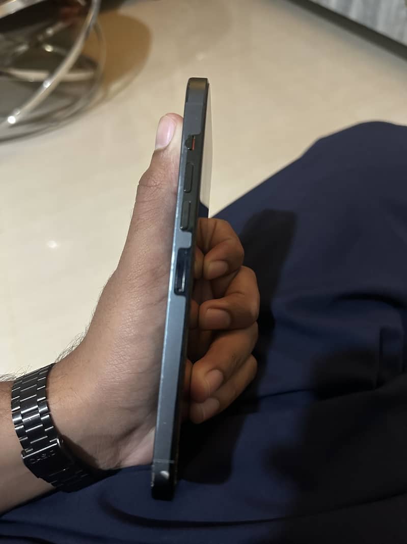 Apple iPhone 13 Pro Max 3