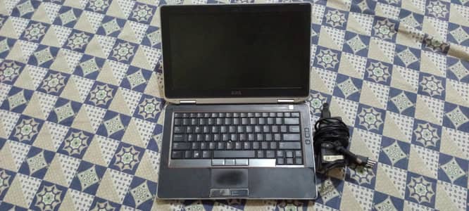 Dell Latitude Core i7 Laptop 4GB Ram 128GB SSD Excellent Condition