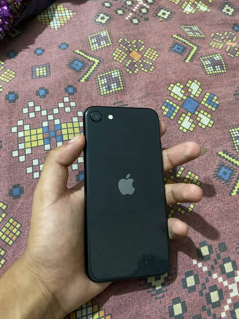 Apple iPhone SE 0