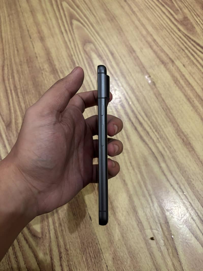 Google Pixel 8 2