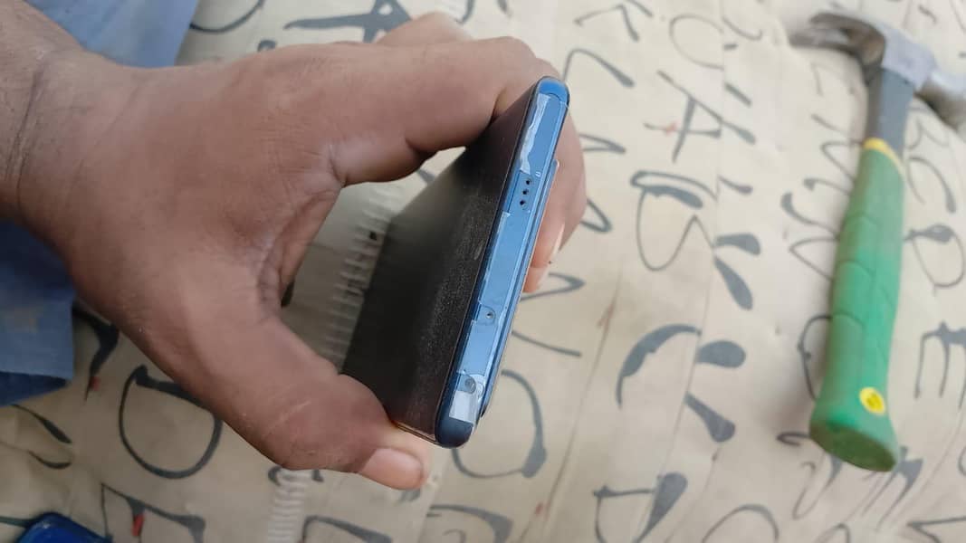 Infinix Note 40 Pro 4