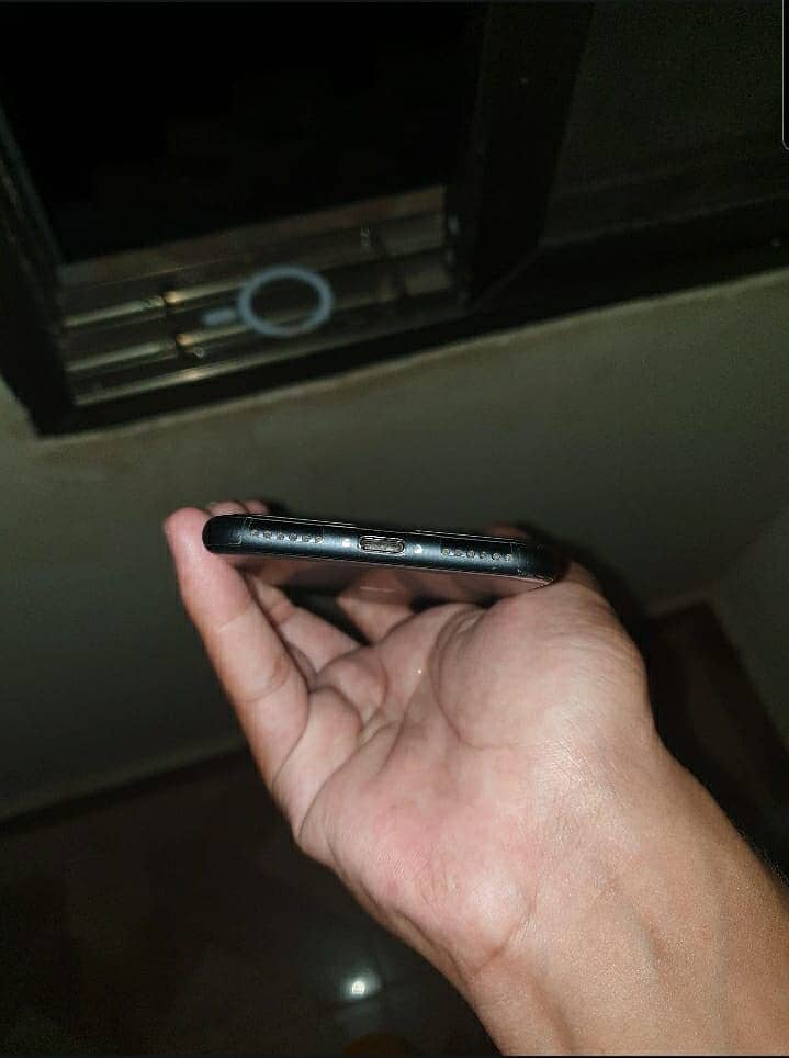 Apple iPhone SE 3