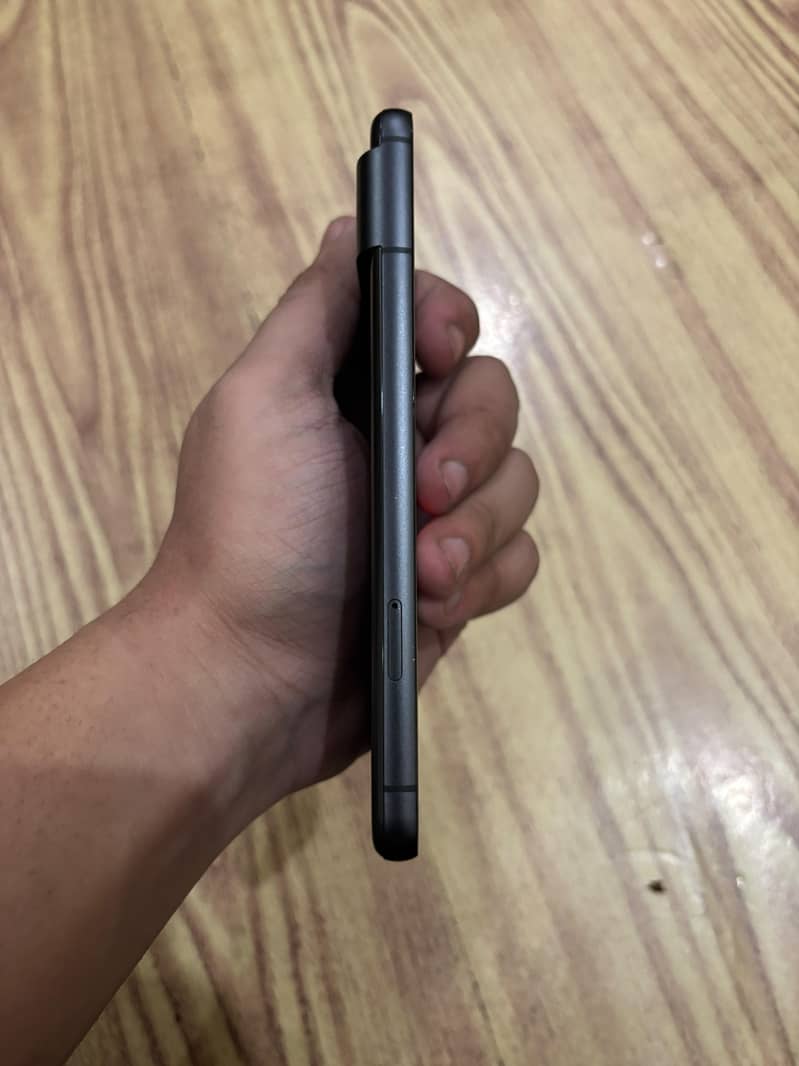 Google Pixel 8 3
