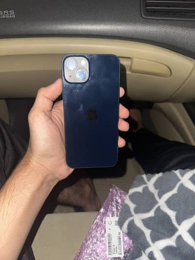 Apple iPhone 13