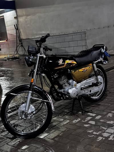 Honda 125 2024 Gold Edition Lush Condition