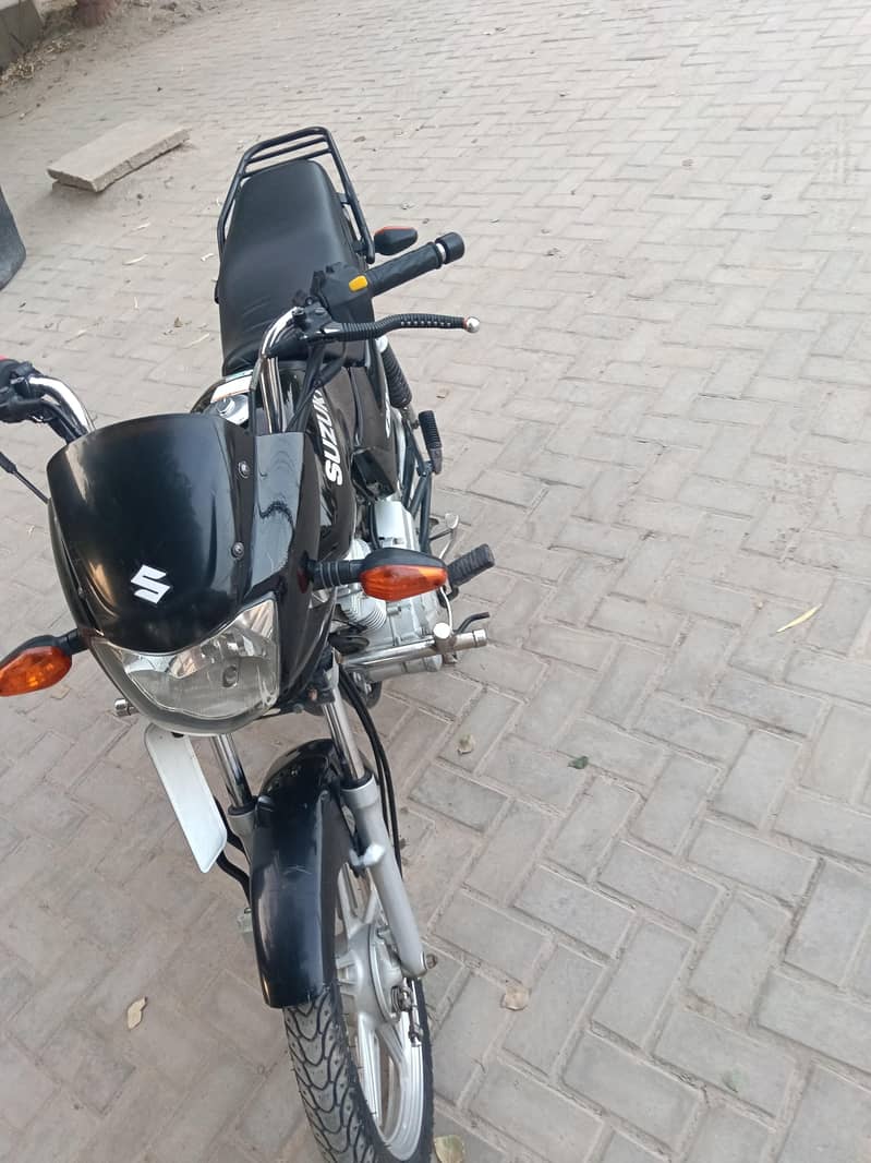 Suzuki 4