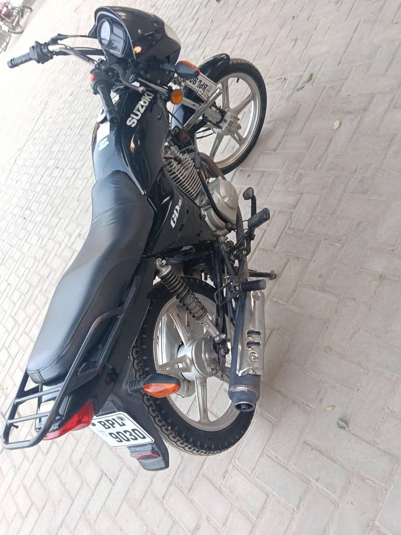 Suzuki 9