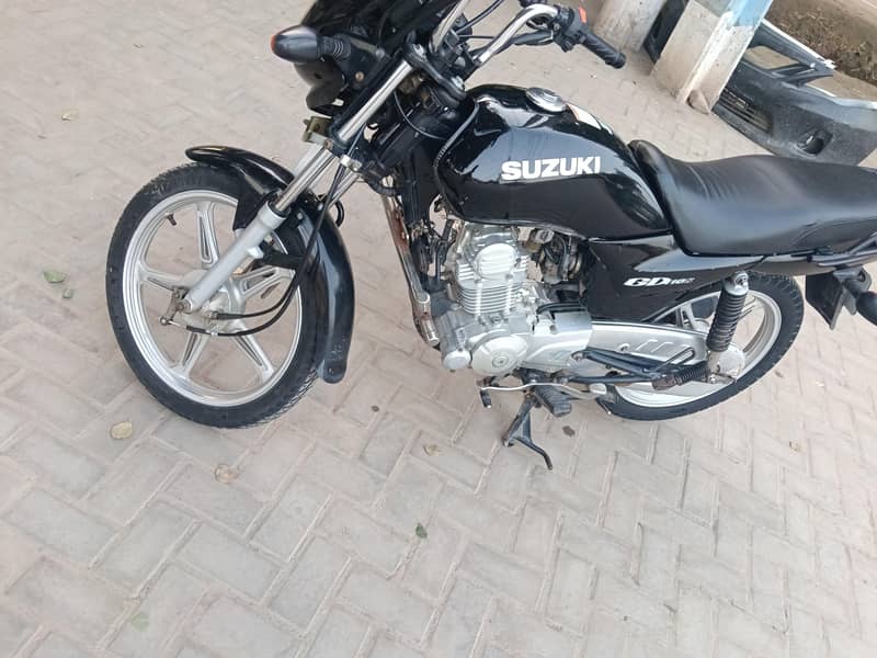 Suzuki 12
