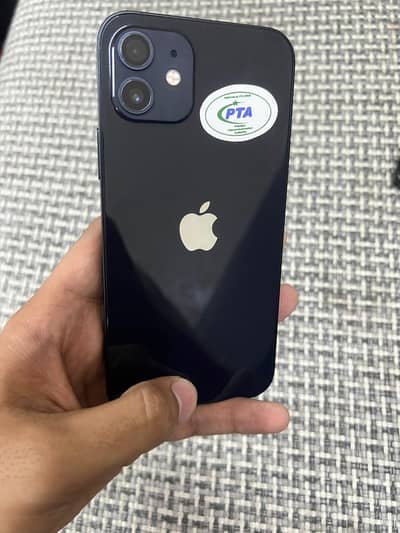 Apple iPhone 12